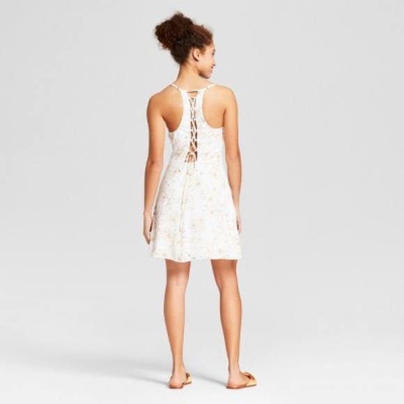 Target | Lace-Up Back Wrap Dress - Floral Print - Picture 2 of 8